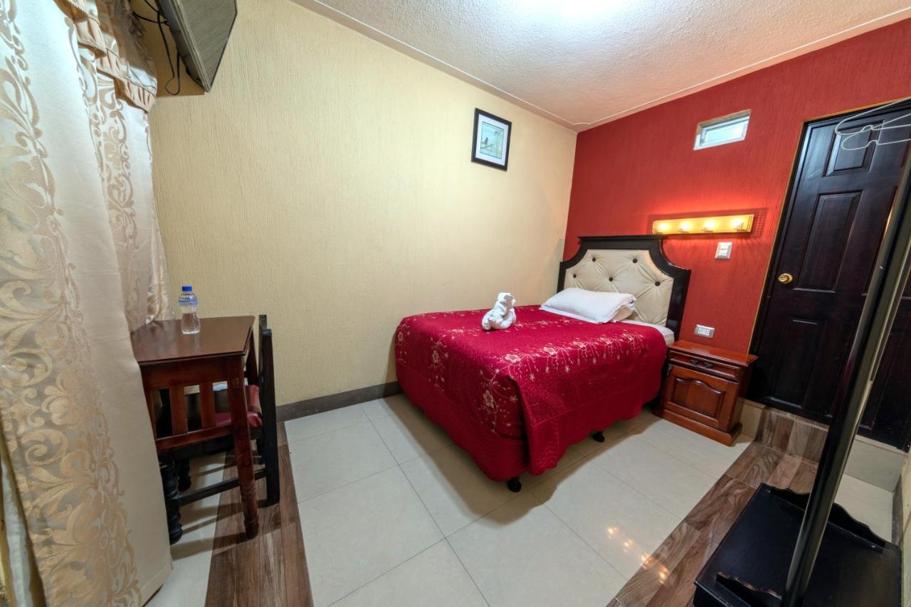 Hotel Y Restaurante Castillo De Los Altos Quetzaltenango Exterior photo