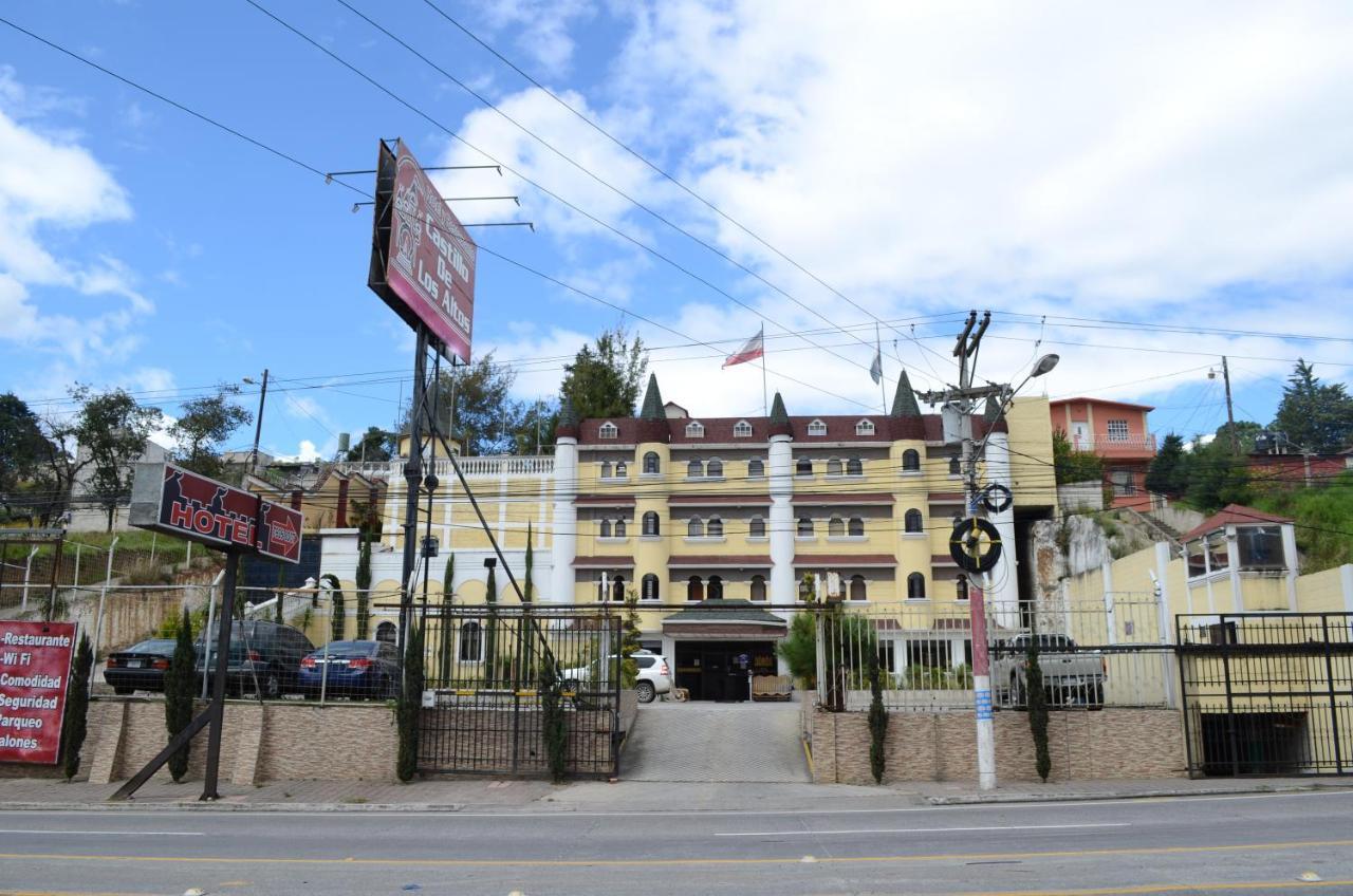 Hotel Y Restaurante Castillo De Los Altos Quetzaltenango Exterior photo
